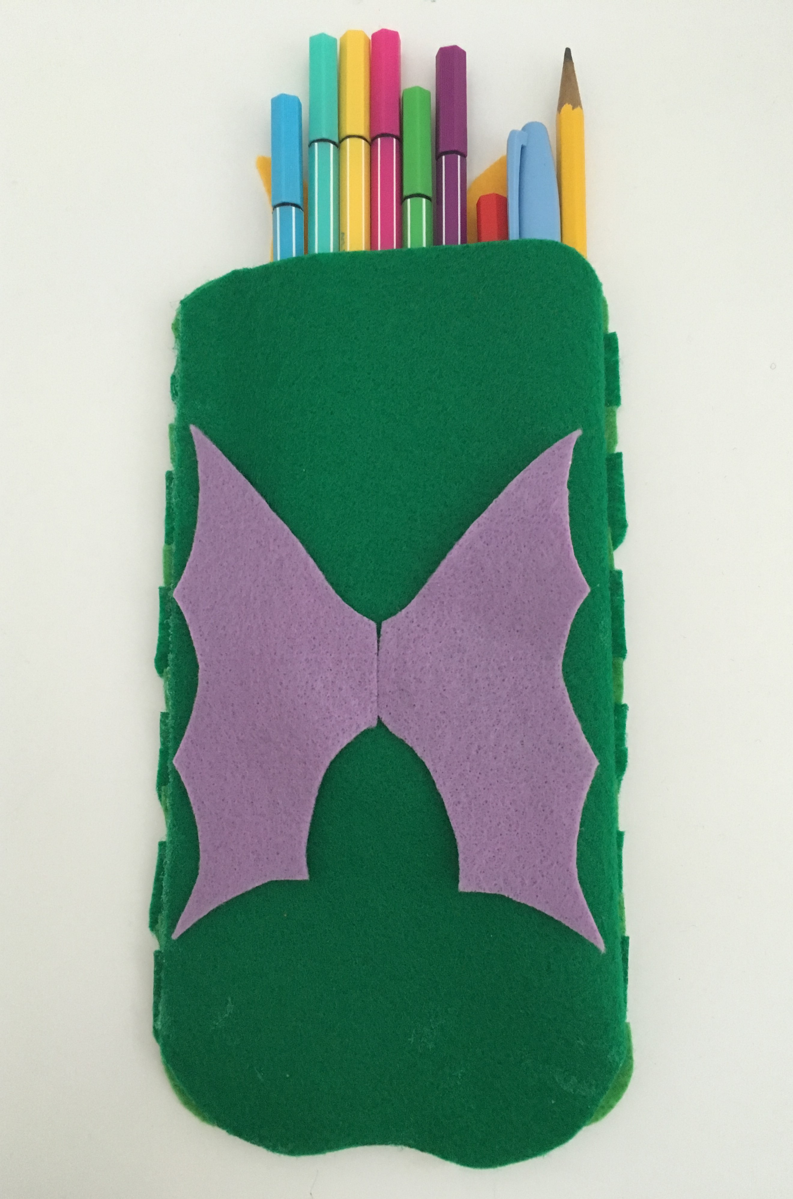 celebrate-picture-books-picture-book-review-dragon-pencil-case-back