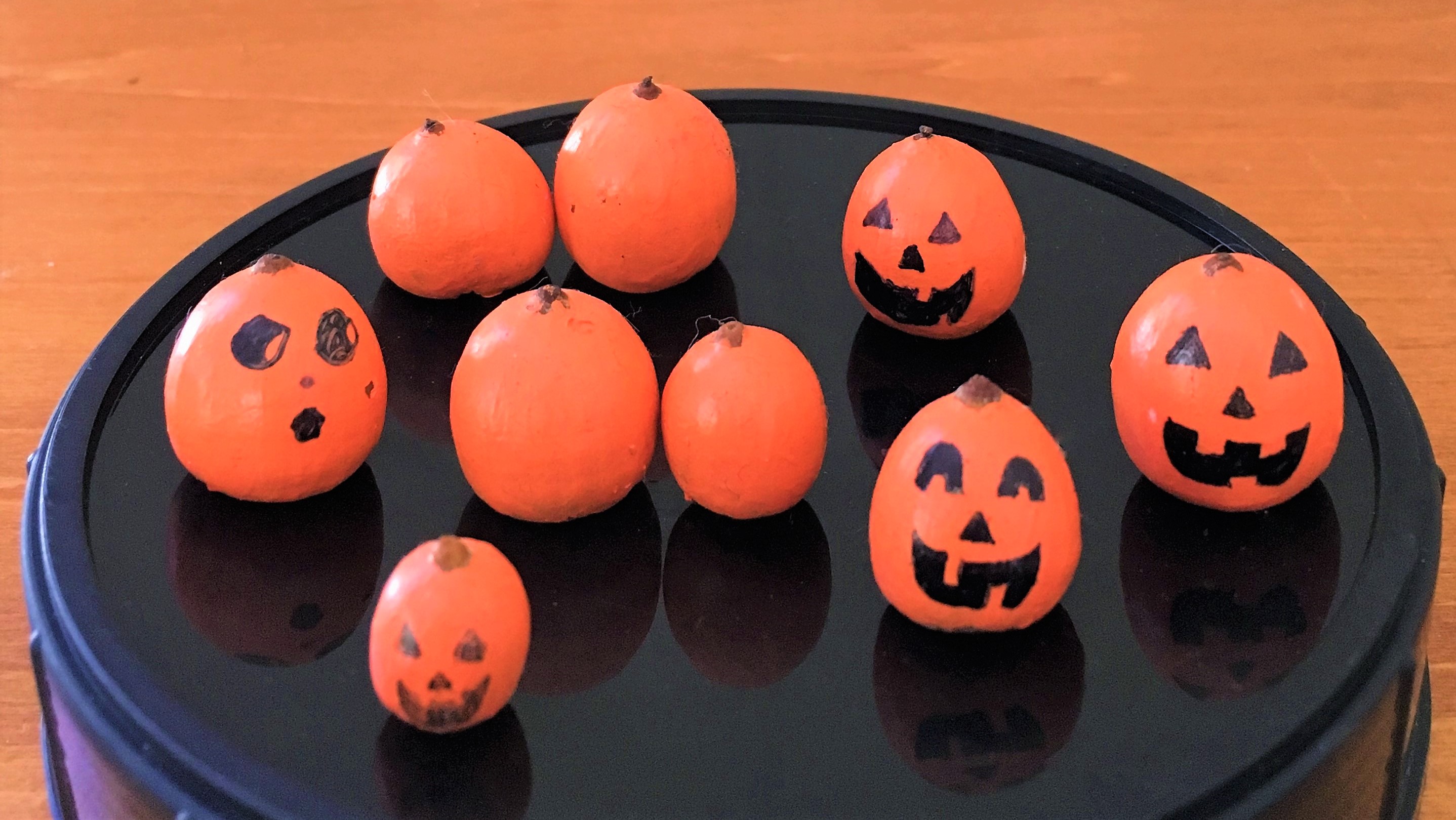 celebrate-picture-books-picture-book-review-acorn-pumpkins-craft (3)