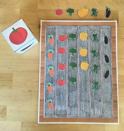 celebrate-picture-books-picture-book-review-garden-board-game-1