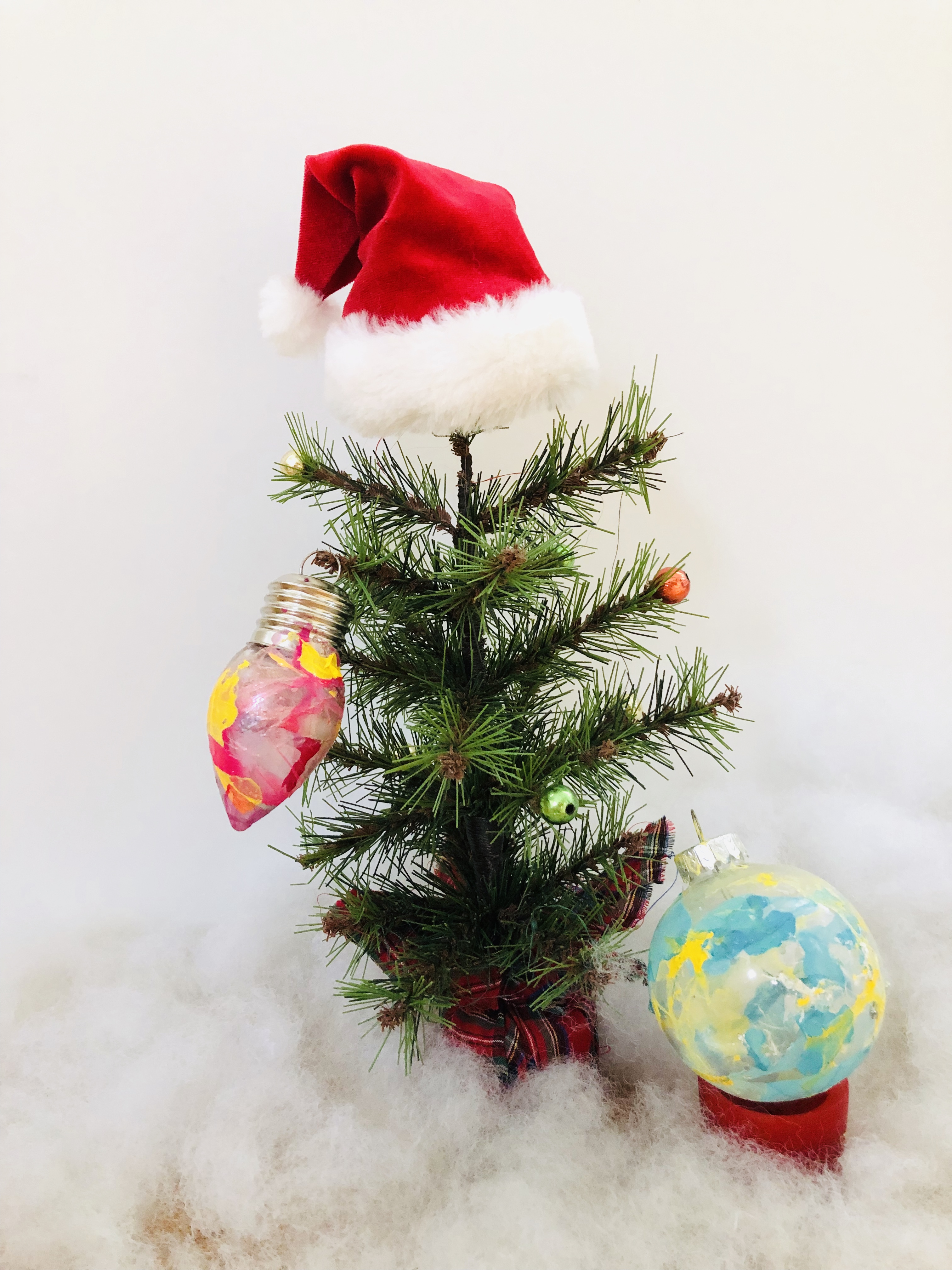 celebrate-picture-books-picture-book-review-christmas-ornaments-craft