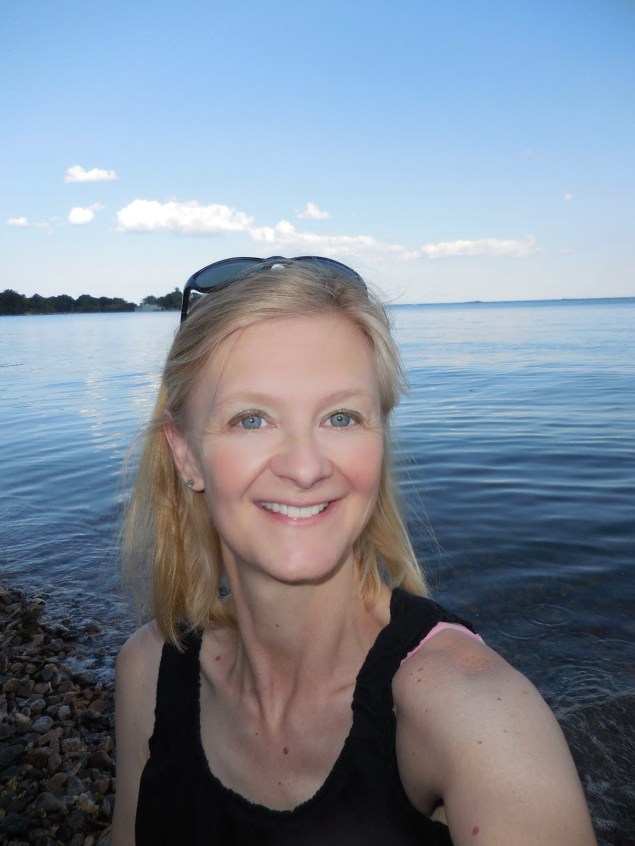 celebrate-picture-books-picture-book-review-Cathy-Mealey-headshot