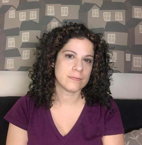 celebrate-picture-books-picture-book-review-galia-bernstein-headshot