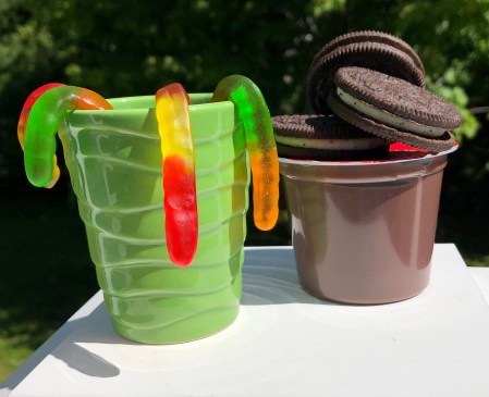 celebrate-picture-books-picture-book-review-dirt-cups-ingredients