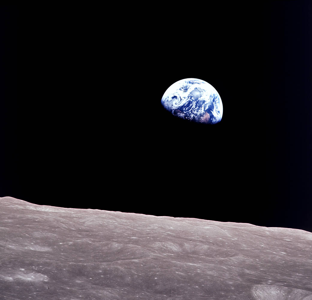 celebrate-picture-books-picture-book-review-Sue-Gallion-interview-apollo08-earthrise