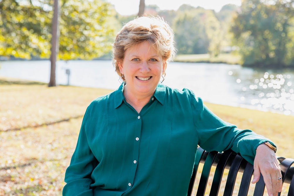 celebrate-picture-books-picture-book-review-Sue-Lowell-Gallion_2021_credit Isbell Creative